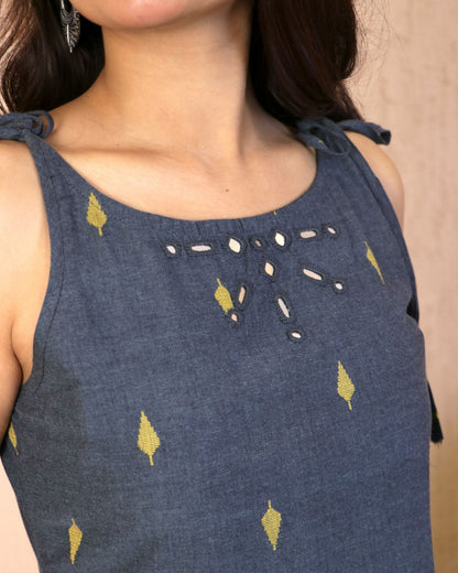 Handwoven Jamdani Spaghetti Kurta & pant set