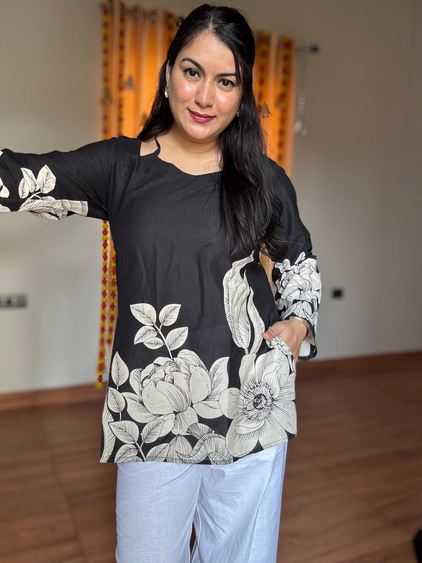 Tara Floral Print Corset-Back Kurti