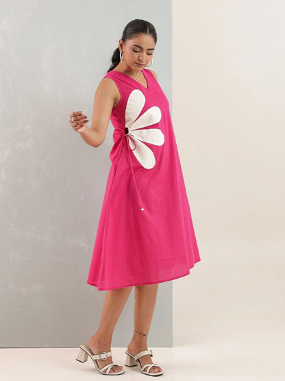 Kaya Side-Applique A-line midi