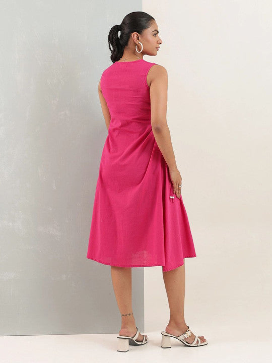 Kaya Side-Applique A-line midi