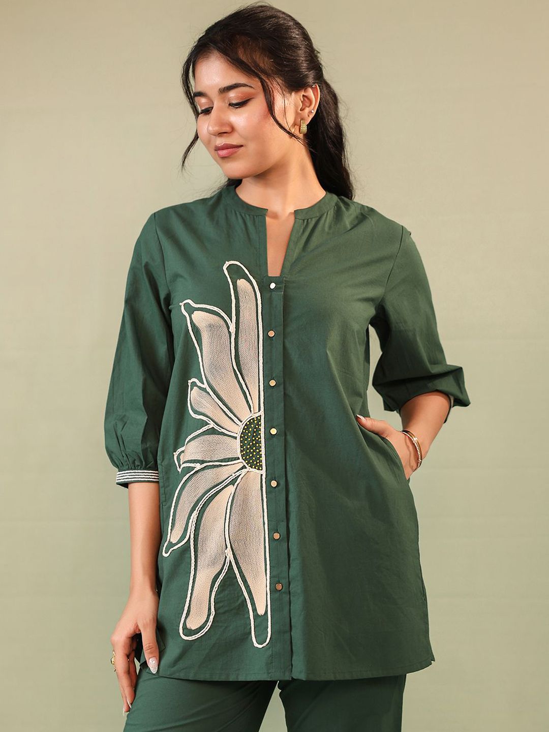 Harshi Green Embroidery co-set